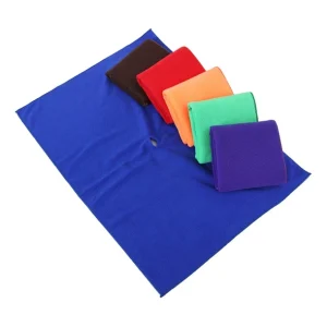 Trapero de microfibra con ojal.